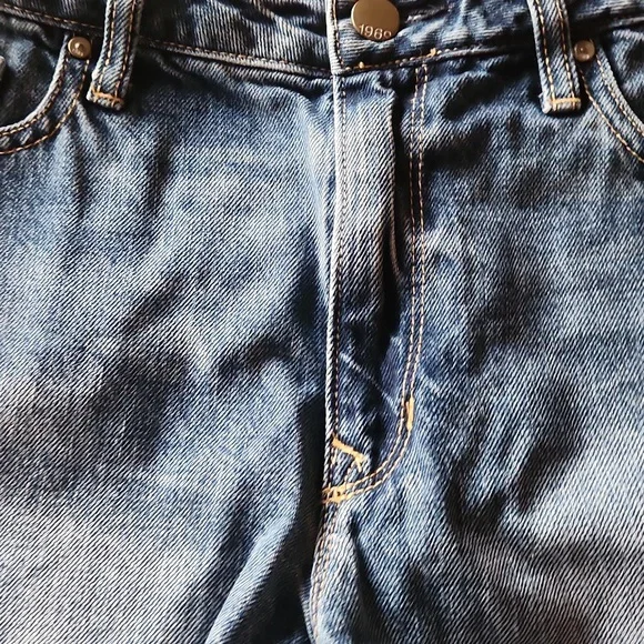 Gap womans size 29 jean shorts - Picture 4 of 6
